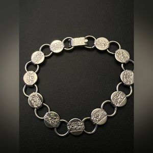 Sarah Coventry Silver Floral Circle Link Chain Bracelet